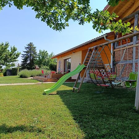 Studio Avec Terrasse Au Calme Jayat Esterno foto