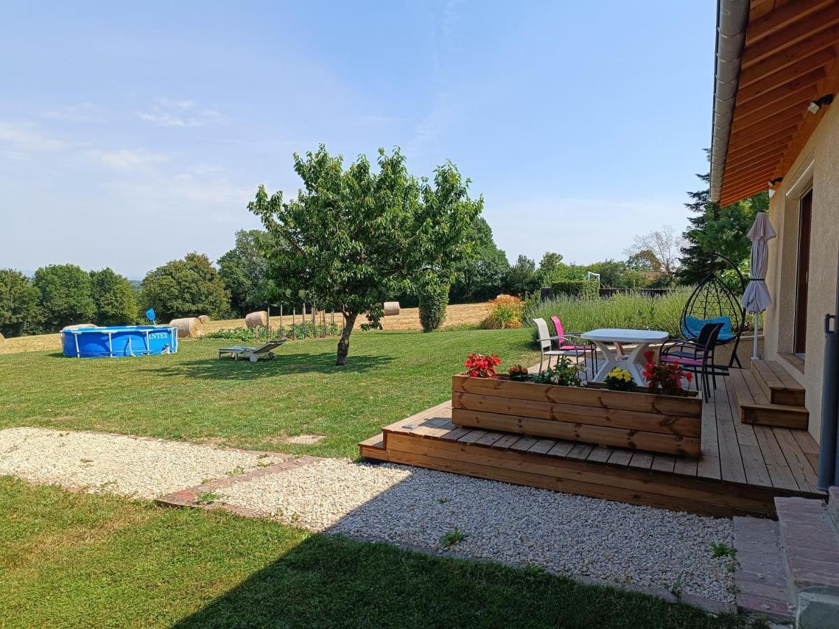 Studio Avec Terrasse Au Calme Jayat Esterno foto