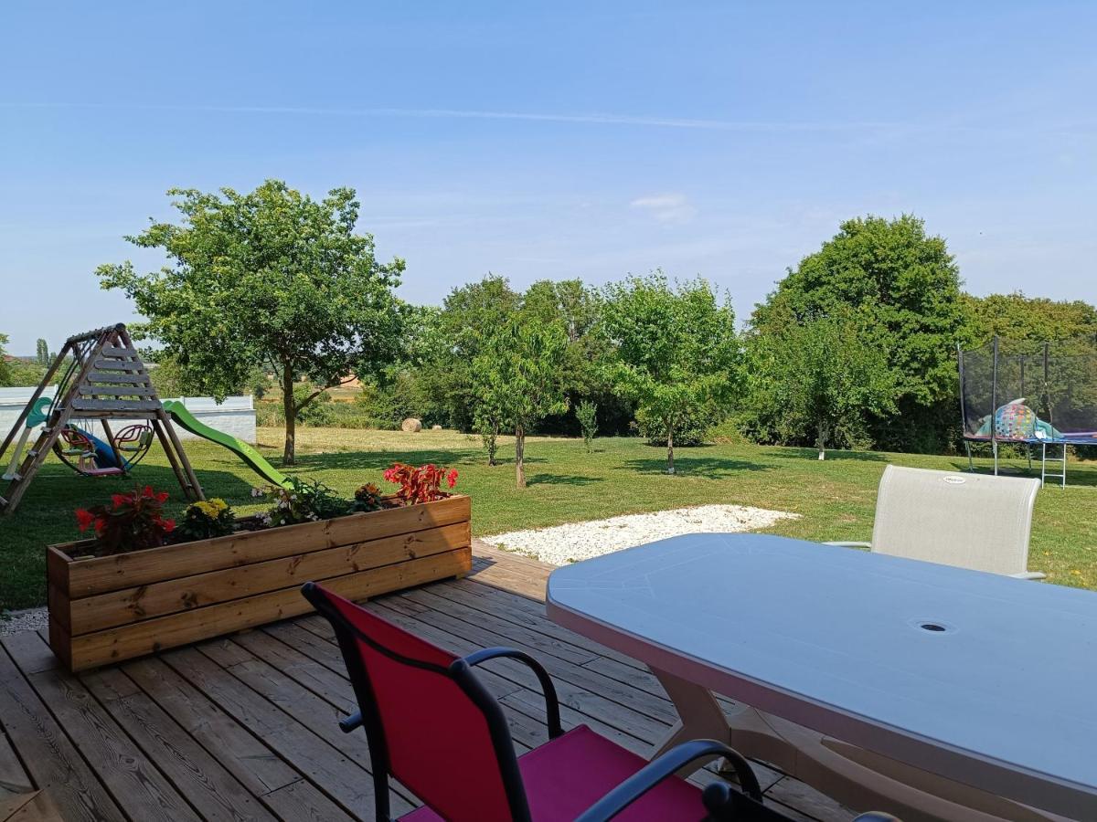 Studio Avec Terrasse Au Calme Jayat Esterno foto